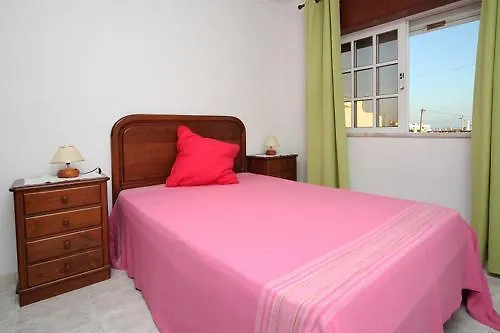 אלבופיירה Villa V4 Com Piscina Privada A 400 Metros Da Praia פורטוגל